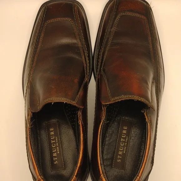 Structure Men's Italian leather loafer size 9.5 🔥